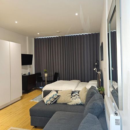 Classic Studio For 4 In Piccadilly Soho Central London Vr3 外观 照片