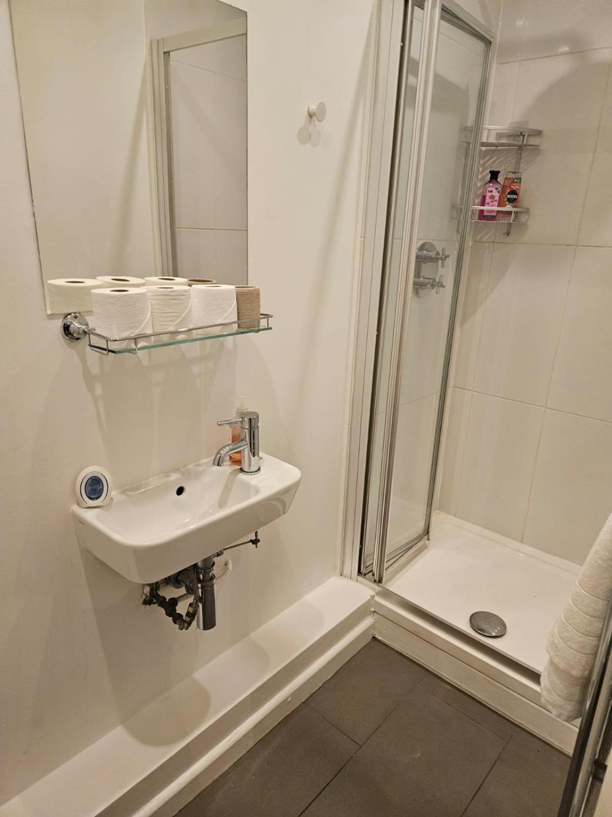 Classic Studio For 4 In Piccadilly Soho Central London Vr3 外观 照片